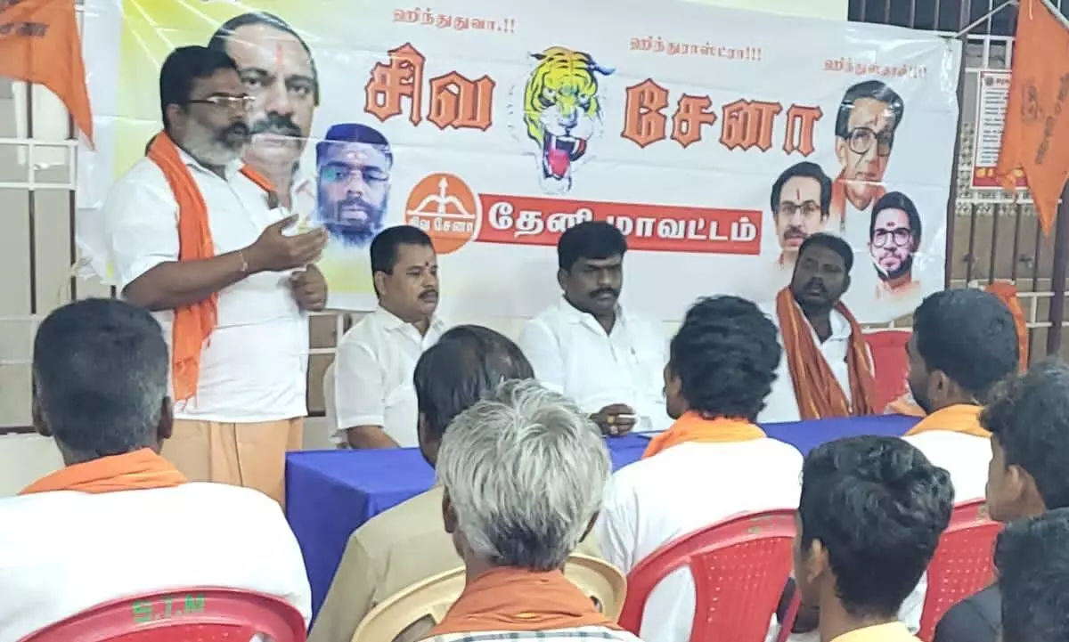 தேனி, திண்டுக்கல், மதுரை விநாயகர் ஊர்வலம்: சிவசேனா எம்.பி.க்கள் பங்கேற்பு தேனி, திண்டுக்கல், மதுரை விநாயகர் ஊர்வலம்: சிவசேனா எம்.பி.க்கள் பங்கேற்பு