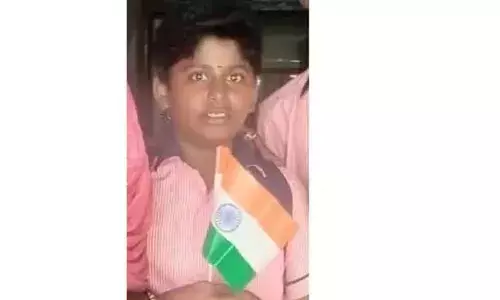 விநாயகர் ஊர்வலத்தின் போது மின்சாரம் தாக்கி பள்ளி மாணவன் உயிரிழப்பு விநாயகர் ஊர்வலத்தின் போது மின்சாரம் தாக்கி பள்ளி மாணவன் உயிரிழப்பு