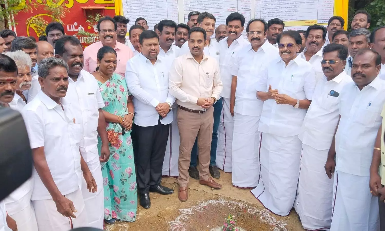 அண்ணா மறுமலர்ச்சி திட்டப் பணிகள்: அமைச்சர்கள் ஆய்வு அண்ணா மறுமலர்ச்சி திட்டப் பணிகள்: அமைச்சர்கள் ஆய்வு