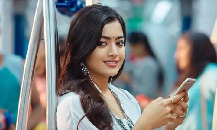 மாற்ற முடியாதது - வைரலாகும் நடிகை ராஷ்மிகா -வின் டாட்டூ மாற்ற முடியாதது - வைரலாகும் நடிகை ராஷ்மிகா -வின் டாட்டூ