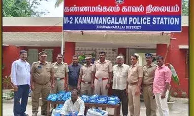 ஆரணி அருகே மளிகை கடையில் போதைப் பொருட்கள் விற்றவர் கைது ஆரணி அருகே மளிகை கடையில் போதைப் பொருட்கள் விற்றவர் கைது