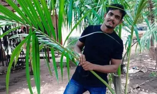 அரியலூர் அருகே வெளிநாடு செல்ல இருந்த இளைஞர் வெட்டி கொலை அரியலூர் அருகே வெளிநாடு செல்ல இருந்த இளைஞர் வெட்டி கொலை