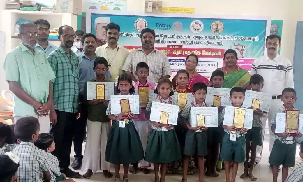 தேனி பகுதி அரசு பள்ளி மாணவ, மாணவிகள் 10 பேர் மாநில செஸ் போட்டிக்கு தகுதி தேனி பகுதி அரசு பள்ளி மாணவ, மாணவிகள் 10 பேர் மாநில செஸ் போட்டிக்கு தகுதி