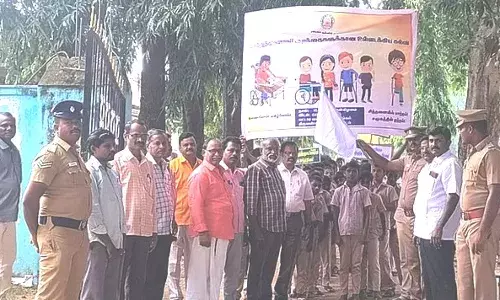 மாற்றுத்திறனாளிகளை பள்ளியில் சேர்க்க மாவட்டம் முழுவதும்விழிப்புணர்வு நிகழ்ச்சி மாற்றுத்திறனாளிகளை பள்ளியில் சேர்க்க மாவட்டம் முழுவதும்விழிப்புணர்வு நிகழ்ச்சி
