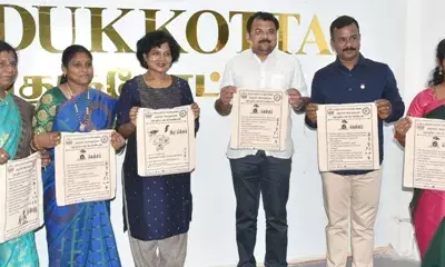 பேரிடர் மேலாண்மை பயிற்சி முடித்த தனியார் கல்லூரி மாணவர்களுக்கு ஆட்சியர் வாழ்த்து