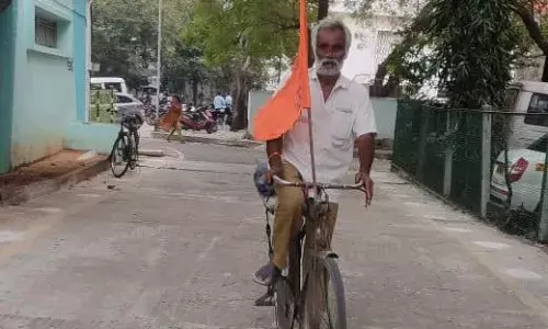காசி முதல் ராமேஸ்வரம் வரை சைக்கிளில் பயணிக்கும் கர்நாடக விவசாயி காசி முதல் ராமேஸ்வரம் வரை சைக்கிளில் பயணிக்கும் கர்நாடக விவசாயி