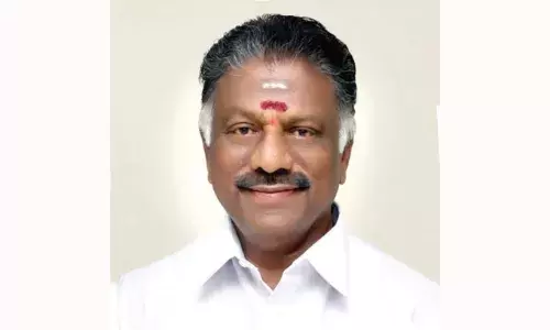 அதிமுகவில்  சிலர் செயற்கையாக குழப்பங்களை ஏற்படுத்துகின்றனர்: ஒபிஎஸ் கருத்து அதிமுகவில்  சிலர் செயற்கையாக குழப்பங்களை ஏற்படுத்துகின்றனர்: ஒபிஎஸ் கருத்து