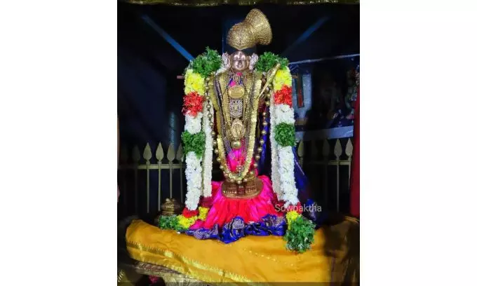 திருவில்லிபுத்தூர் ஆண்டாள் கோயிலில் எண்ணைக் காப்பு உற்சவம் திருவில்லிபுத்தூர் ஆண்டாள் கோயிலில் எண்ணைக் காப்பு உற்சவம்