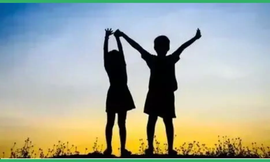 மலர்ந்தும் மலராத பாதி மலர் போல...... அண்ணன் , தங்கை பாசம்........படிங்க... மலர்ந்தும் மலராத பாதி மலர் போல...... அண்ணன் , தங்கை பாசம்........படிங்க...