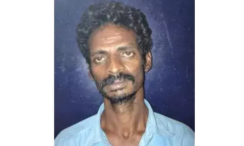 சிசிடிவி கேமராவை திசை திருப்பி கைவரிசை: பலே கொள்ளையன் கைது சிசிடிவி கேமராவை திசை திருப்பி கைவரிசை: பலே கொள்ளையன் கைது