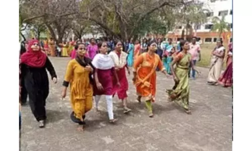 திருவண்ணாமலை மாவட்ட பள்ளிகளில் விளையாட்டு விழா திருவண்ணாமலை மாவட்ட பள்ளிகளில் விளையாட்டு விழா