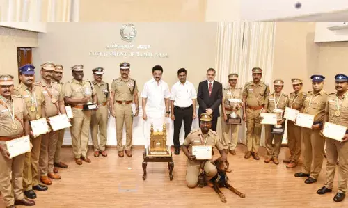 சாதனை படைத்த தமிழ்நாடு காவல்துறை வீரர்கள் மு.க. ஸ்டாலினை சந்தித்து வாழ்த்து