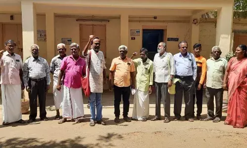 விஸ்வரூபம் எடுக்கும் கோவில்பட்டி கூடுதல் பேருந்து நிலைய விவகாரம்.. கம்யூனிஸ்ட் ஆர்ப்பாட்டம்...
