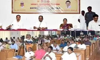 மக்கள் நல்வாழ்வுத்துறை சார்பில் புதுக்கோட்டை யில் மாவட்ட சுகாதாரப் பேரவைக் கூட்டம் மக்கள் நல்வாழ்வுத்துறை சார்பில் புதுக்கோட்டை யில் மாவட்ட சுகாதாரப் பேரவைக் கூட்டம்