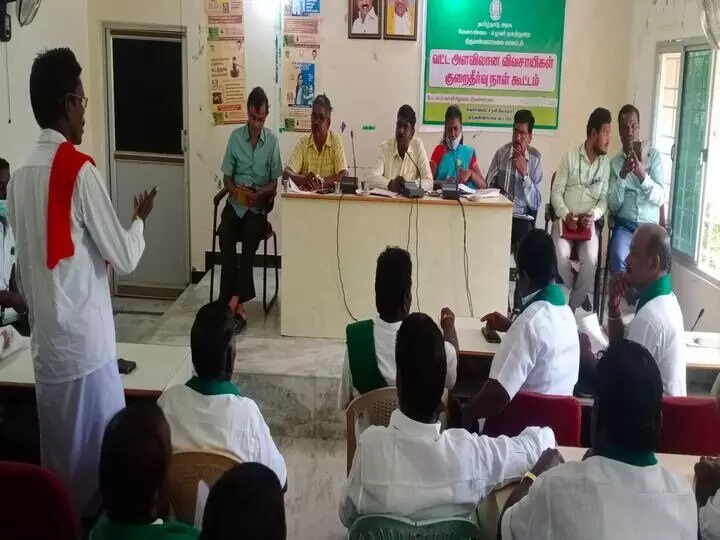 கூட்டுறவு துறை மூலம் உரங்களை வழங்க விவசாயிகள் வலியுறுத்தல் கூட்டுறவு துறை மூலம் உரங்களை வழங்க விவசாயிகள் வலியுறுத்தல்