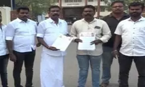 தூத்துக்குடி கலெக்டரின் கையெழுத்தை போலியாக போட்ட நபர் மீது நடவடிக்கை தேவை தூத்துக்குடி கலெக்டரின் கையெழுத்தை போலியாக போட்ட நபர் மீது நடவடிக்கை தேவை