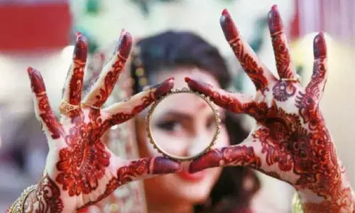 வரதட்சனை கேட்டு மணப்பெண் அதிரடி.. மணமகன் வீட்டார் அதிர்ச்சி வரதட்சனை கேட்டு மணப்பெண் அதிரடி.. மணமகன் வீட்டார் அதிர்ச்சி