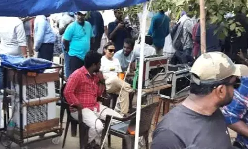 திருவண்ணாமலை வட்டாட்சியர் அலுவலகத்தில் ரஜினிகாந்த்  பட சூட்டிங் திருவண்ணாமலை வட்டாட்சியர் அலுவலகத்தில் ரஜினிகாந்த்  பட சூட்டிங்