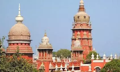 கோயில் அறங்காவலர்களை தேர்வு செய்வதற்கான மாவட்ட குழுக்கள் மே மாதத்துக்குள் நியமிக்கப்படும் கோயில் அறங்காவலர்களை தேர்வு செய்வதற்கான மாவட்ட குழுக்கள் மே மாதத்துக்குள் நியமிக்கப்படும்