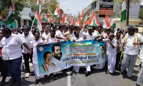 ரயில் மறியல் போராட்டத்தில் ஈடுபட முயன்ற காங்கிரஸார் கைது