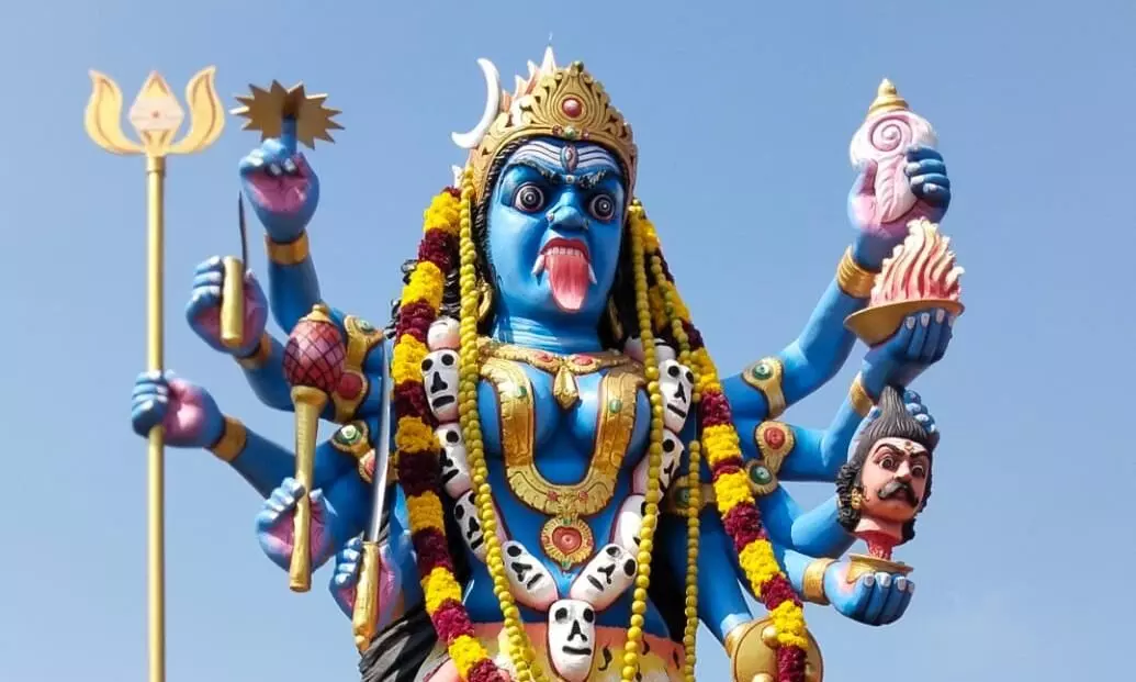 காரியாபட்டி, கபால காளியம்மன் ஆலய வருஷாபிஷேக கோலாகலம் காரியாபட்டி, கபால காளியம்மன் ஆலய வருஷாபிஷேக கோலாகலம்