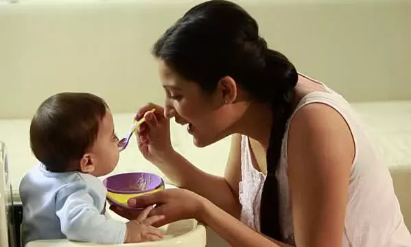 1 year baby food in tamil-ஒரு வயது குழந்தைக்கு என்ன உணவு கொடுக்கணும்..? தெரிஞ்சுக்கங்க..! 1 year baby food in tamil-ஒரு வயது குழந்தைக்கு என்ன உணவு கொடுக்கணும்..? தெரிஞ்சுக்கங்க..!