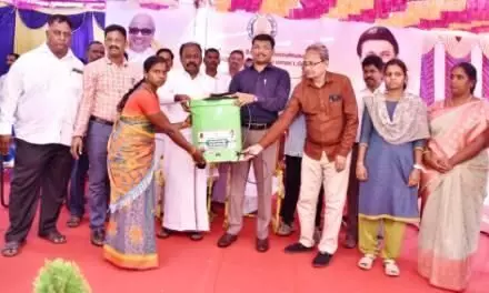 படவேடு ஊராட்சி மனுநீதிநாள் முகாமில் நலத் திட்ட உதவிகள் படவேடு ஊராட்சி மனுநீதிநாள் முகாமில் நலத் திட்ட உதவிகள்