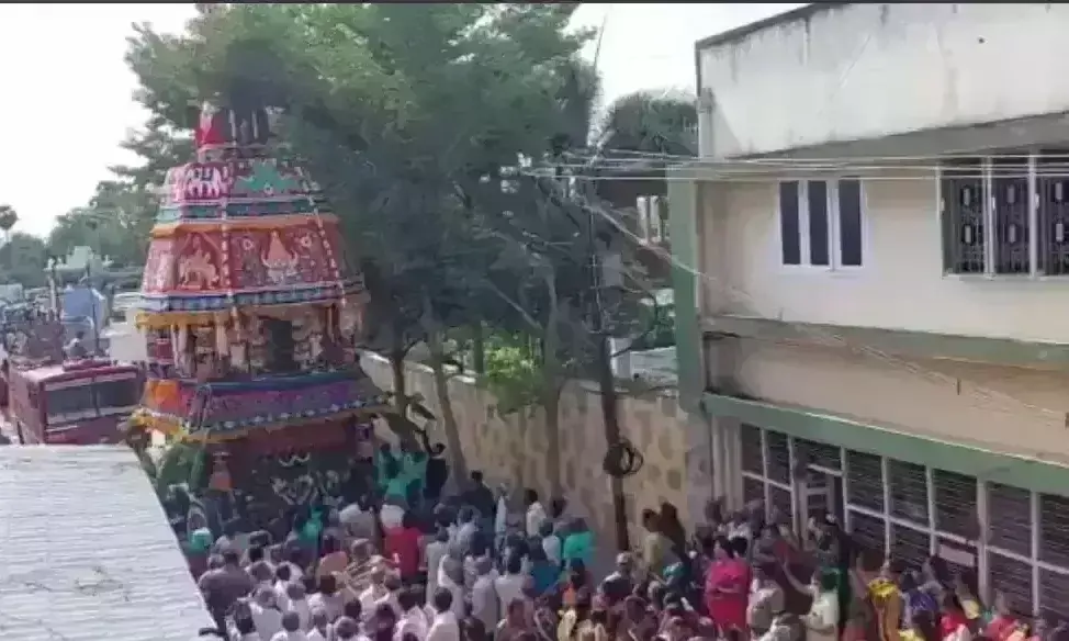 தாராபுரம்; காடு அனுமந்தராய சுவாமி கோவில் தேரோட்டத்தில் பக்தர்கள் பரவசம் தாராபுரம்; காடு அனுமந்தராய சுவாமி கோவில் தேரோட்டத்தில் பக்தர்கள் பரவசம்
