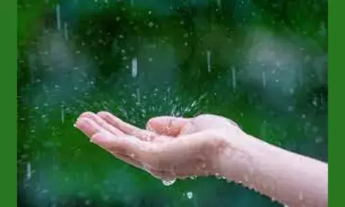 சேலம் மாநகரில் சாரல் மழை    கூல்கிளைமேட்:பொதுமக்கள் மகிழ்ச்சி.