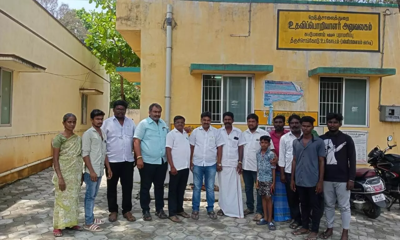 விபத்துக்களை தவிர்க்க தடுப்புகள் அமைக்க பாமக கோரிக்கை விபத்துக்களை தவிர்க்க தடுப்புகள் அமைக்க பாமக கோரிக்கை