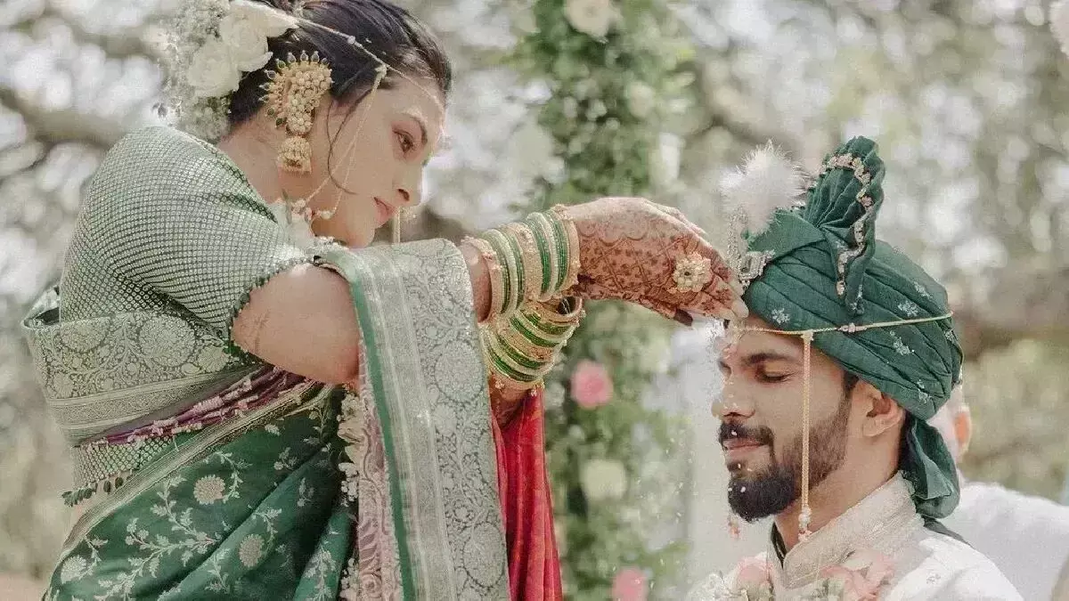 ருத்துராஜூக்கு கல்யாணம்! பொண்ணு யாருன்னு தெரியுமா? அட இவங்களுமா? ருத்துராஜூக்கு கல்யாணம்! பொண்ணு யாருன்னு தெரியுமா? அட இவங்களுமா?