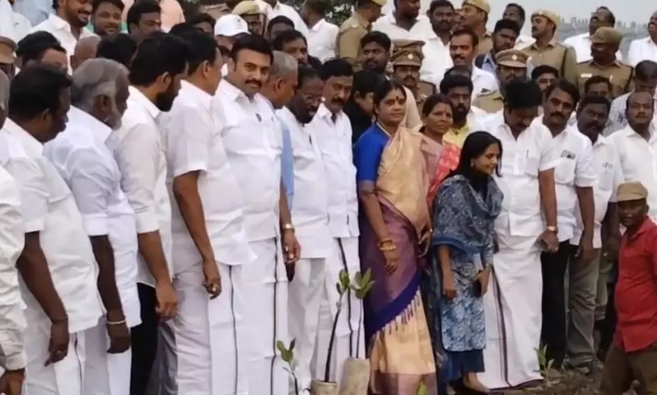 அரிக்கொம்பன் யானைக்கு உடலில் காயம்: வனத்துறை அமைச்சர் மதிவேந்தன் தகவல் அரிக்கொம்பன் யானைக்கு உடலில் காயம்: வனத்துறை அமைச்சர் மதிவேந்தன் தகவல்