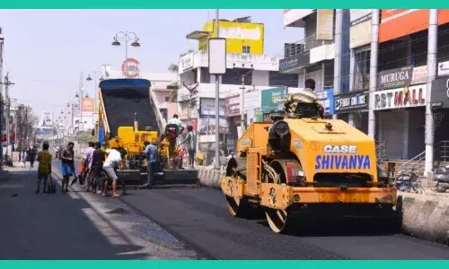 சில மணிநேர அரசு விழா..! வரிப்பணம்  வாரியிறைப்பு..!   செலவைக்குறைக்க சமூக ஆர்வலர்கள் கருத்து