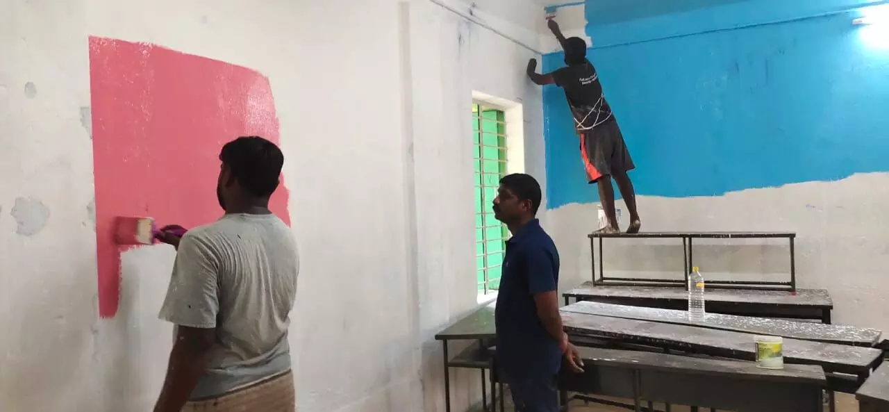 வண்ண மயமாகிறது குமாரபாளையம் அரசு ஆண்கள் மேல்நிலைப்பள்ளி வண்ண மயமாகிறது குமாரபாளையம் அரசு ஆண்கள் மேல்நிலைப்பள்ளி