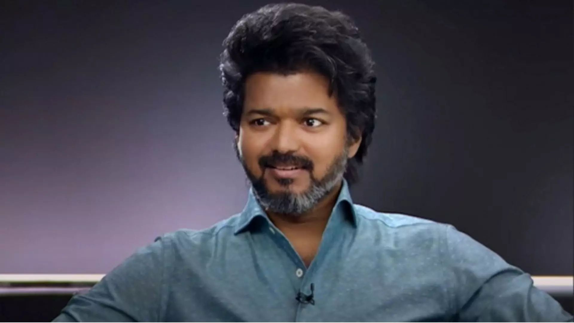 ஆரம்பமாகும் அரசியல் பயணம்? நடிகர் விஜய்யை சந்திக்க குவிந்த மாணவர்கள்! ஆரம்பமாகும் அரசியல் பயணம்? நடிகர் விஜய்யை சந்திக்க குவிந்த மாணவர்கள்!