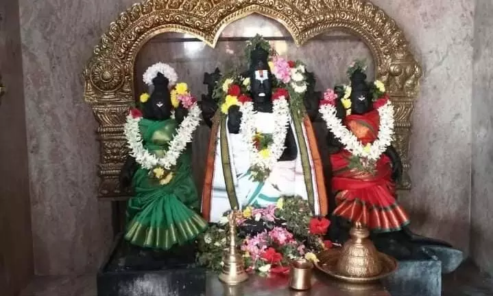 பெருமாள் கோயில்களில் சிறப்பு வழிபாடு பெருமாள் கோயில்களில் சிறப்பு வழிபாடு