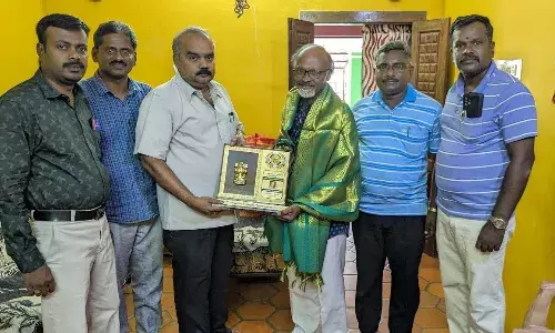 சாகித்ய பால புரஷ்கர் விருது பெற்ற எழுத்தாளர் உதயசங்கருக்கு பாராட்டு சாகித்ய பால புரஷ்கர் விருது பெற்ற எழுத்தாளர் உதயசங்கருக்கு பாராட்டு