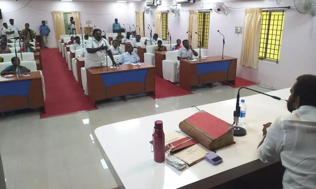 குமாரபாளையத்தில் நகராட்சி கூட்டத்தில் உறுப்பினர்கள் சரமாரி கேள்வி குமாரபாளையத்தில் நகராட்சி கூட்டத்தில் உறுப்பினர்கள் சரமாரி கேள்வி