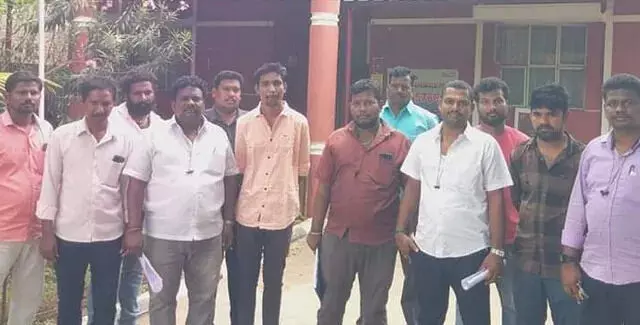 செங்கத்தில் பூட்டை உடைத்து செல்போன்கள், திருட்டு செங்கத்தில் பூட்டை உடைத்து செல்போன்கள், திருட்டு