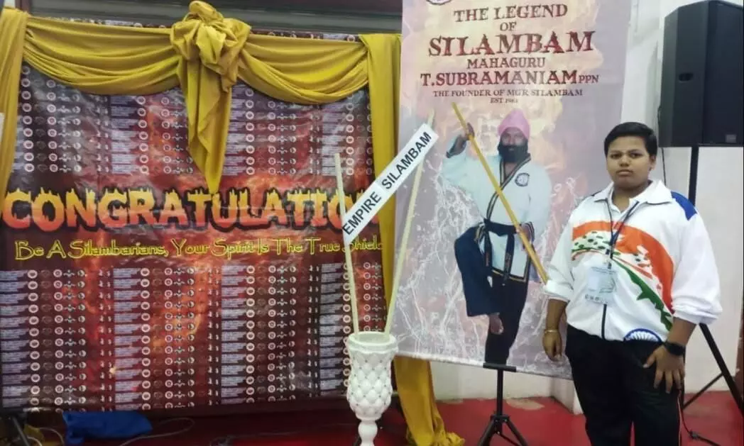 சர்வதேச சிலம்பம் போட்டியில் பள்ளி மாணவன் சாதனை சர்வதேச சிலம்பம் போட்டியில் பள்ளி மாணவன் சாதனை