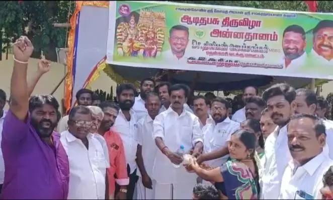 சங்கரன்கோவில் ஆடி தபசு திருவிழா: அதிமுக சார்பில் அன்னதானம் சங்கரன்கோவில் ஆடி தபசு திருவிழா: அதிமுக சார்பில் அன்னதானம்