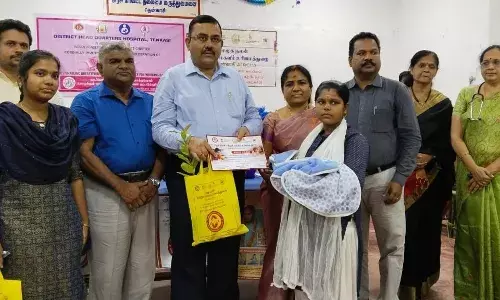 பெண் குழந்தையை காப்போம் பெண் குழந்தைகளுக்கு கற்பிப்போம் திட்டத்தை தொடங்கி வைத்த மாவட்ட ஆட்சியர்