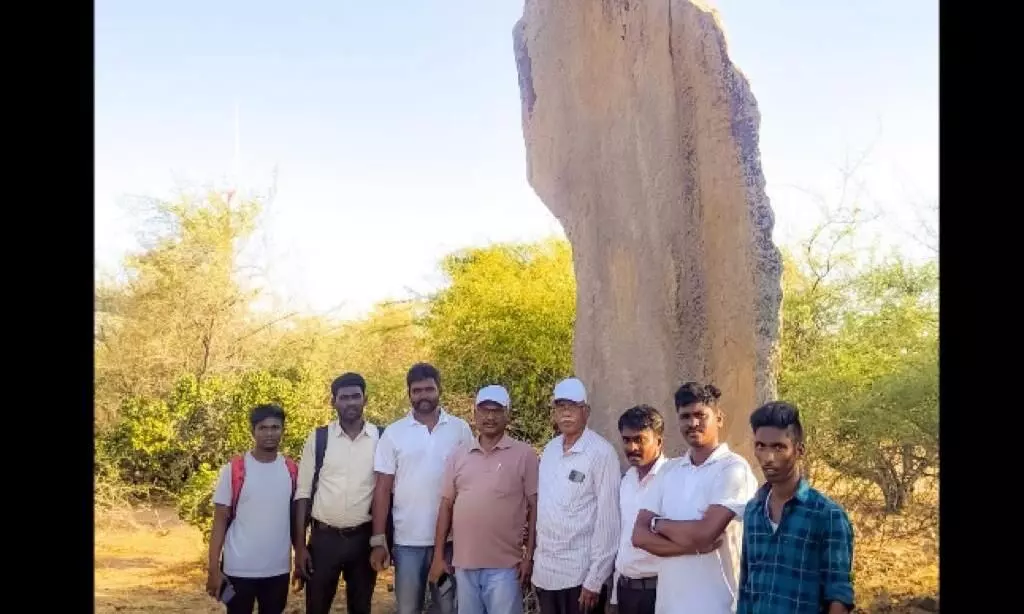 உழக்குடியில் மாநில தொல்லியல் துறை அதிகாரிகள் ஆய்வு உழக்குடியில் மாநில தொல்லியல் துறை அதிகாரிகள் ஆய்வு