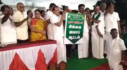 கொங்கு பண்பாட்டு கலாசார அறக்கட்டளையின் சார்பில் கிராமியக் கலை திருவிழா கொங்கு பண்பாட்டு கலாசார அறக்கட்டளையின் சார்பில் கிராமியக் கலை திருவிழா