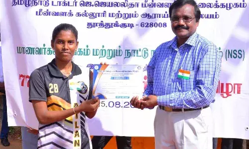 தூத்துக்குடி மீன்வளக் கல்லூரியில் சுதந்திர தினவிழா கொண்டாட்டம்..! தூத்துக்குடி மீன்வளக் கல்லூரியில் சுதந்திர தினவிழா கொண்டாட்டம்..!