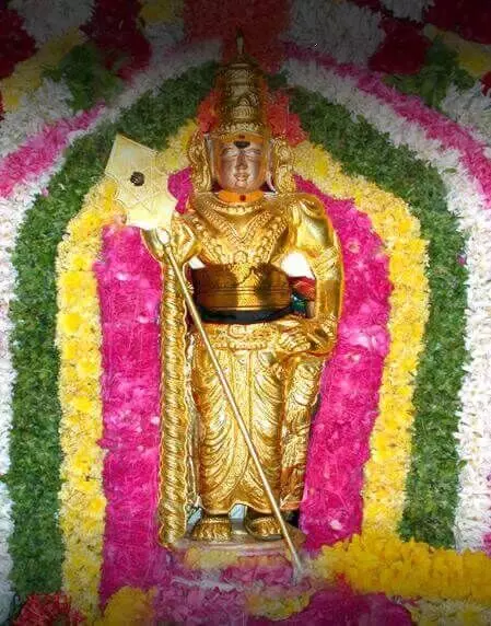 chennimalai murugan temple history in tamil பக்தர்களின் பிரார்த்தனைகளை நிறைவேற்றும் சென்னிமலை முருகனுக்கு அரோகரா...அரோகரா.... chennimalai murugan temple history in tamil பக்தர்களின் பிரார்த்தனைகளை நிறைவேற்றும் சென்னிமலை முருகனுக்கு அரோகரா...அரோகரா....