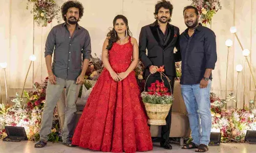 கவின் திருமண வரவேற்பு: பிரபலங்கள் புதுமணத் தம்பதிகளுக்கு வாழ்த்து! கவின் திருமண வரவேற்பு: பிரபலங்கள் புதுமணத் தம்பதிகளுக்கு வாழ்த்து!