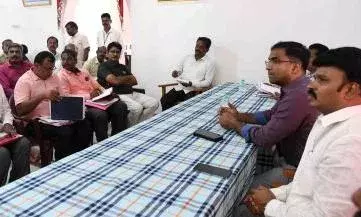 திருச்செந்தூர் கோயில் ஆவணி திருவிழா முன்னேற்பாடுகள் குறித்த ஆலோசனை கூட்டம் திருச்செந்தூர் கோயில் ஆவணி திருவிழா முன்னேற்பாடுகள் குறித்த ஆலோசனை கூட்டம்