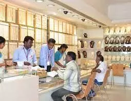 Thangamayil Jewellery Showroom in erode மதுரையில் தொடங்கி மாநிலம் முழுவதும் தங்கமயில் ஜூவல்லரி Thangamayil Jewellery Showroom in erode மதுரையில் தொடங்கி மாநிலம் முழுவதும் தங்கமயில் ஜூவல்லரி