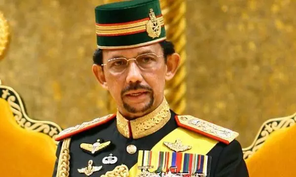 Sultan of burunei in tamil-7 ஆயிரம் கார்கள்..! புருனே சுல்தானின் ஆடம்பர வாழ்க்கை..! Sultan of burunei in tamil-7 ஆயிரம் கார்கள்..! புருனே சுல்தானின் ஆடம்பர வாழ்க்கை..!